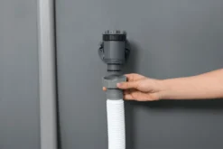 Bestway Zoutwatersysteem (max 22.712 Liter) 11 Bestway Zoutwatersysteem (max 22.712 Liter) -Zwembad Tuin 1267 1900 bestway zoutwatersysteem aansluite