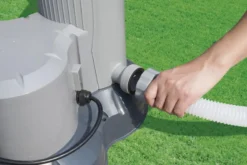 Bestway Solar Mat - Tot 8m3 -Zwembad Tuin 1267 1900 solar mat aan adapter