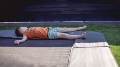 Avyna Pro-Line Flatground Trampoline - 305 X 225 Cm - Grijs 29 Avyna Pro-Line Flatground Trampoline - 305 X 225 Cm - Grijs -Zwembad Tuin 1900 3377 flatground 305 225 sfeer 1