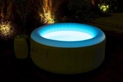 Bestway Lay-Z Spa Tahiti AirJet Opblaasbare Spa - 4 Persoons -Zwembad Tuin 800 1200 60007 night scene 0012 pr web