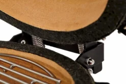 Kamado Joe Junior Barbecue -Zwembad Tuin 800 1200 kamadojoejr hinge3 cmyk