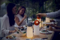 Weltevree Guidelight - Rood 9 Weltevree Guidelight - Rood -Zwembad Tuin 900 1348 weltevree guidelight gallery 5