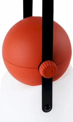 Weltevree Guidelight - Rood 11 Weltevree Guidelight - Rood -Zwembad Tuin 900 1350 weltevree guidelight red weltevree detail 1