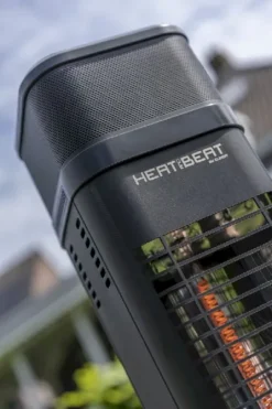Eurom Heat And Beat Tower Terrasverwarmer -Zwembad Tuin 900 600 8713415334562 heat and beat tower sfeer 7