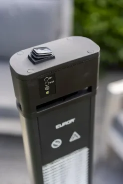 Eurom Q-Tower 2000 RCD Terrasverwarmer -Zwembad Tuin 900 600 8713415335514 q tower 200 rcd sfeer 1