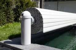 Open Classic Automatisch Oprolsysteem - Tot 4,5 Meter - Wit 17 Open Classic Automatisch Oprolsysteem - Tot 4,5 Meter - Wit -Zwembad Tuin af5a8982 1900 1