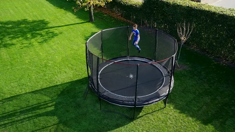 EXIT TOYS Exit PeakPro Trampoline Met Net En Ladder - Ø 305 Cm - Zwart 14 EXIT TOYS Exit PeakPro Trampoline Met Net En Ladder - Ø 305 Cm - Zwart - Afbeelding 14