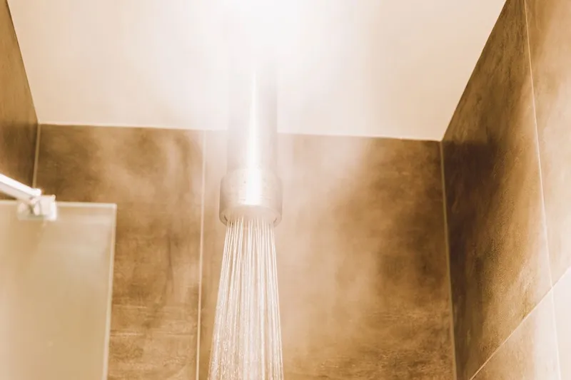 JEE-O Soho Buitendouchekop Plafondbevestiging - Raw RVS 2 JEE-O Soho Buitendouchekop Plafondbevestiging - Raw RVS - Afbeelding 2