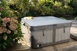 W'eau Spa Cover 215 X 215 Cm - Radius 18 Cm -Zwembad Tuin kopie van laj09934 1